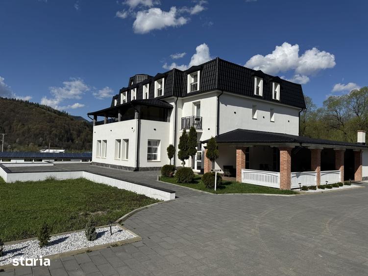 Casă cu Teren 4000 Mp în Central