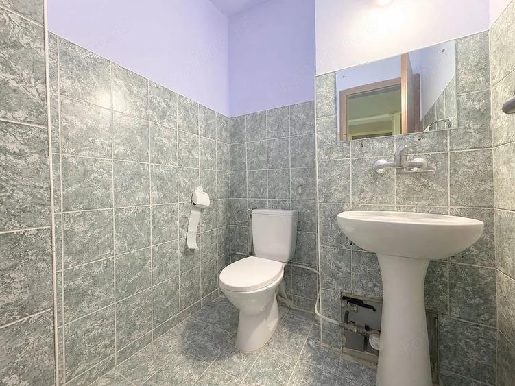 Apartament cu 3 camere decomandat în Aradului