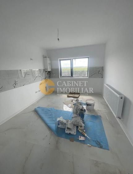 Casă individuală cu 4 camere cu Canalizare în Miroslava
