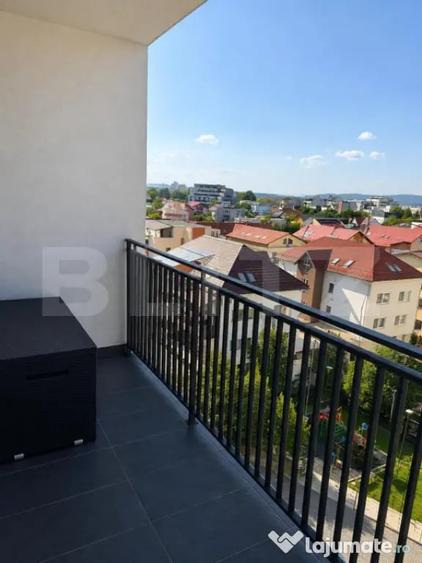 Apartament cu 3 camere semidecomandat în Bună Ziua