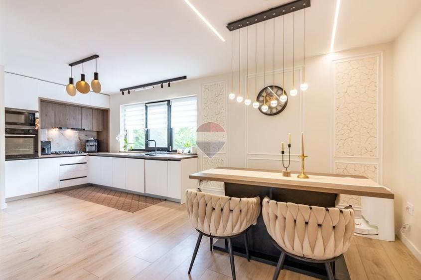 Casă individuală cu 4 camere cu Teren 375 Mp în Tunari