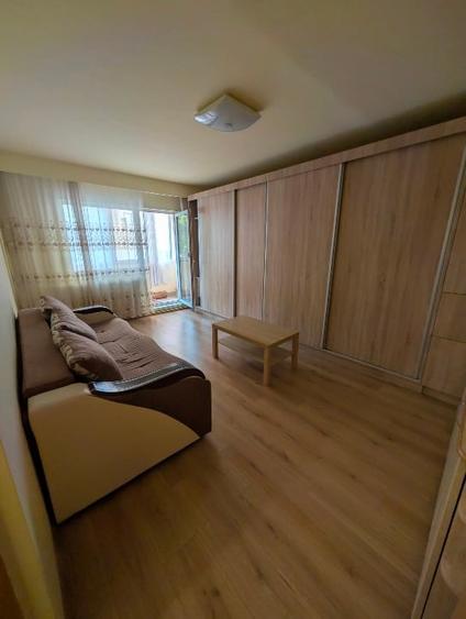 Apartament cu 2 camere decomandat, mobilat în Zorilor