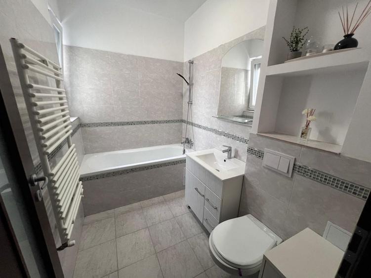 Apartament cu 2 camere decomandat în Giroc