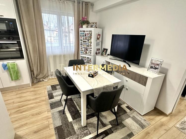 Apartament cu 3 camere decomandat, mobilat în Central