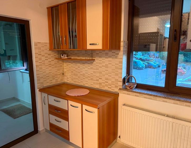 Apartament cu 2 camere nedecomandat în Central