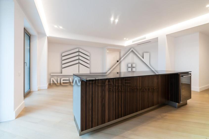 Apartament cu 4 camere decomandat, mobilat în Pipera