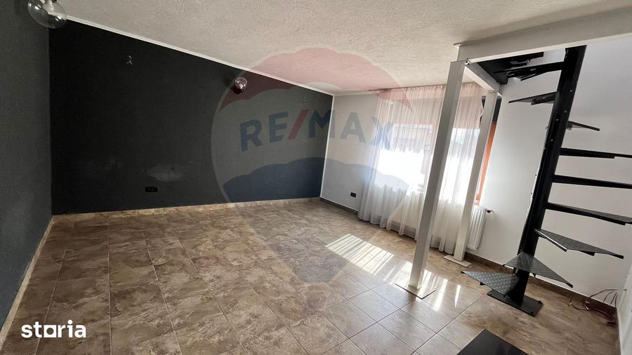 Casă cu 3 camere cu Teren 300 Mp în Iorga