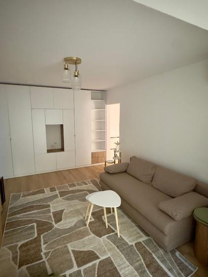 Apartament cu 2 camere semidecomandat, mobilat în Păcurari