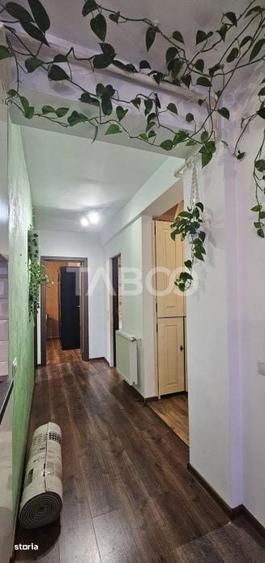 Apartament cu 3 camere semidecomandat în Florești