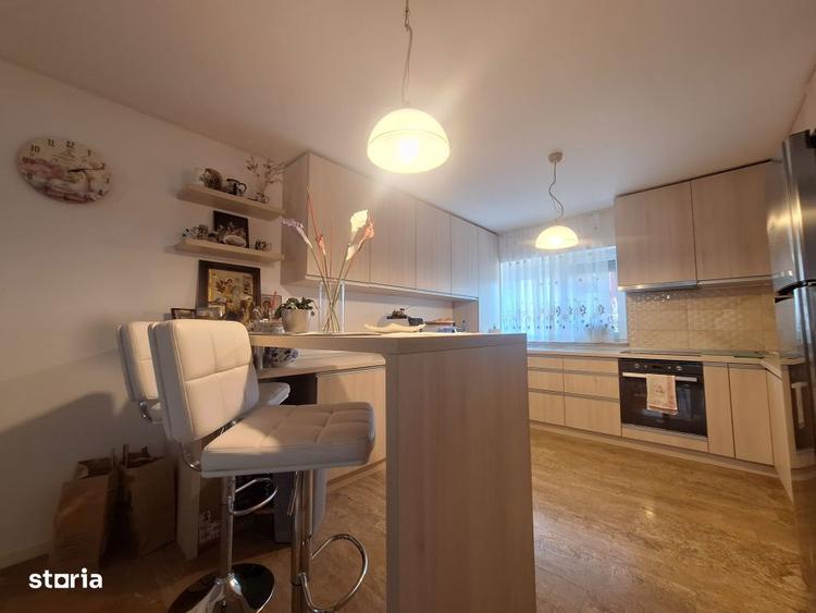 Casă cu 3 camere cu Teren 264 Mp în Dumbrăvița
