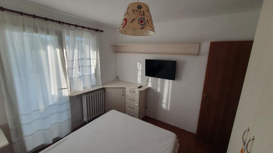 Apartament cu 2 camere semidecomandat, mobilat în Vitan