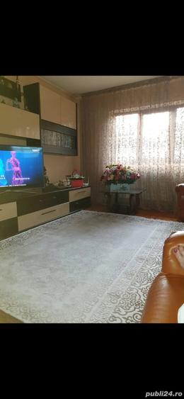 Casă cu 4 camere cu Teren 1800 Mp în Podari