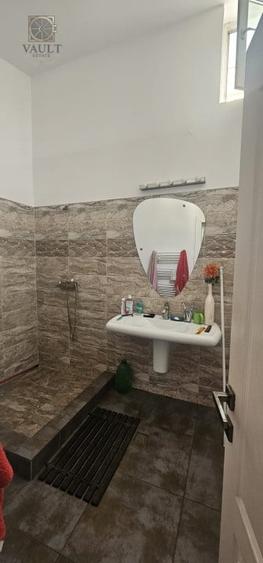 Apartament cu 2 camere decomandat, mobilat în Cișmigiu