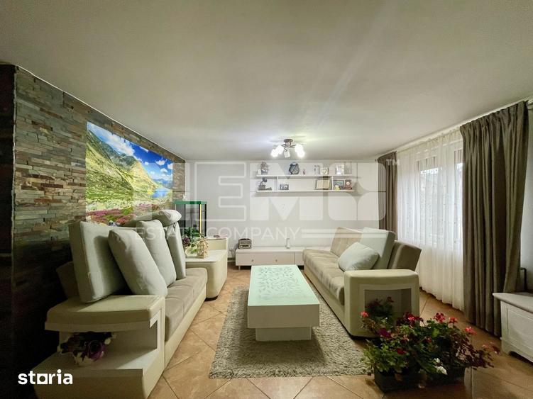 Casă cu 5 camere cu Teren 581 Mp în Vicovu de Sus