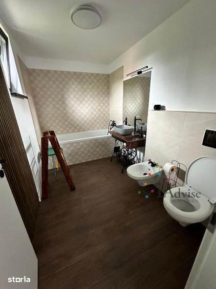 Casă cu 4 camere cu Teren 780 Mp în Tărlungeni