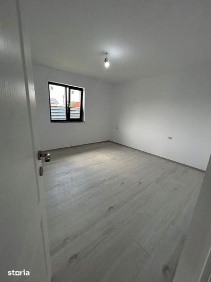 Casă cu 4 camere cu Teren 700 Mp în Central