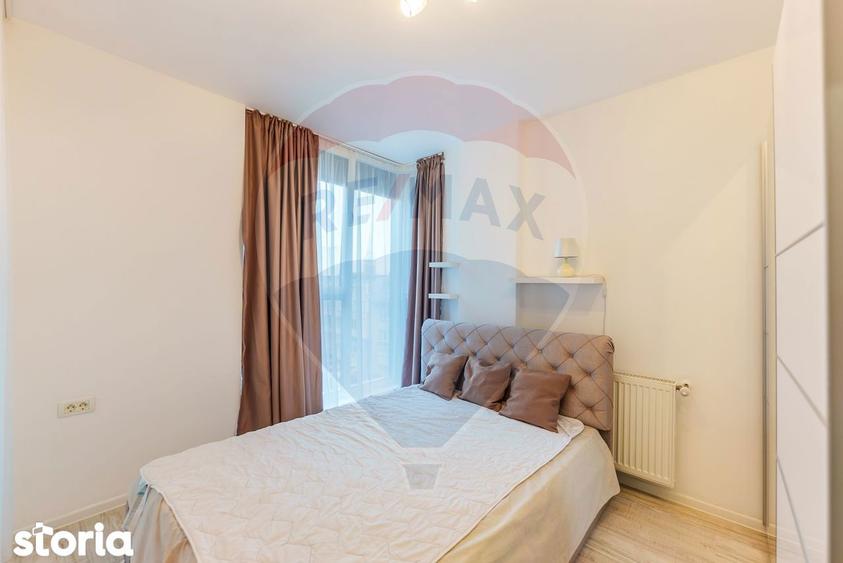 Apartament cu 2 camere semidecomandat, mobilat în Central
