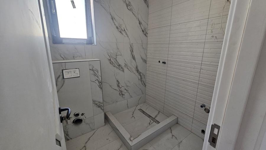 Casă individuală cu 4 camere cu Teren 420 Mp în Vidra