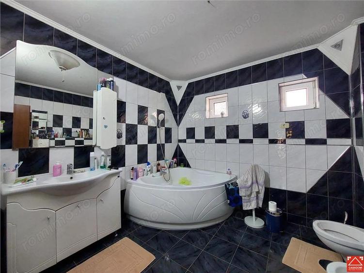 Casa mare pentru 2 familii sau pentru afacere - 2