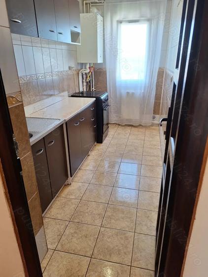 Apartament 3 decomandate. 57mp. Proprietar 51ooo euro - 5