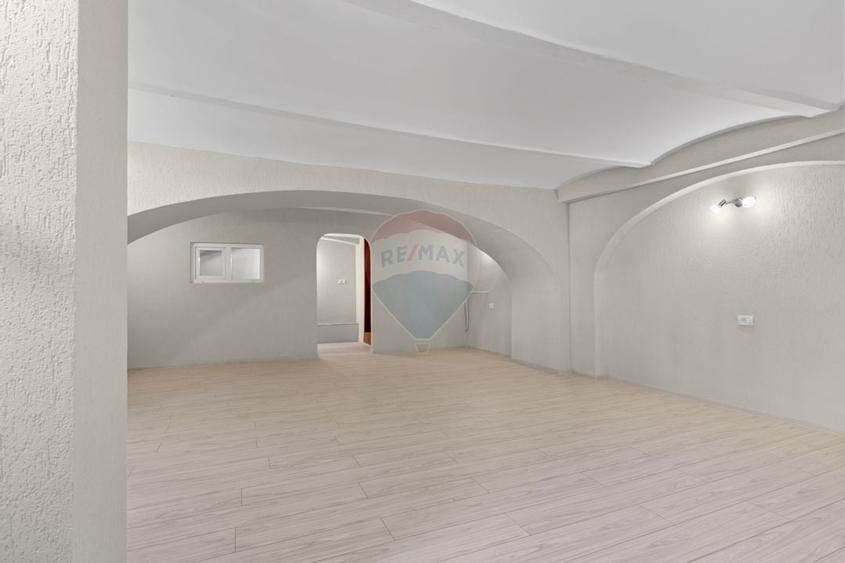 Spatiu comercial 70 mpc de vanzare pe Strada Marasesti - 2