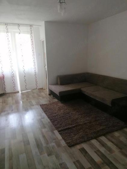 Inchiriez garsoniera - 5