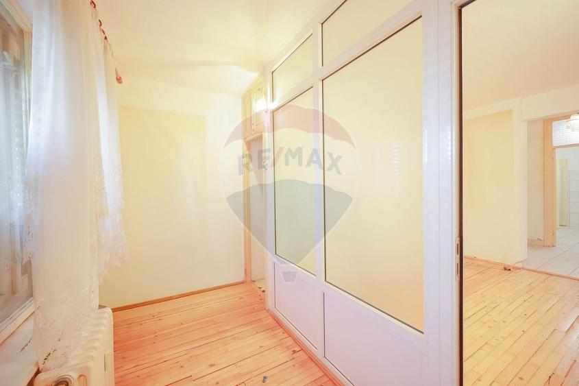 Apartament cu 3 camere de vânzare în zona Calea Aradului - 5
