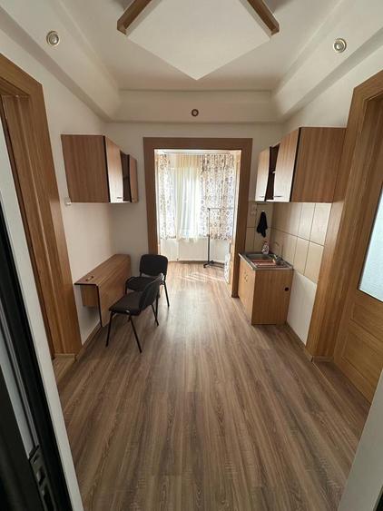 CASA SINGUR CURTE ZONA SCHEI - 10