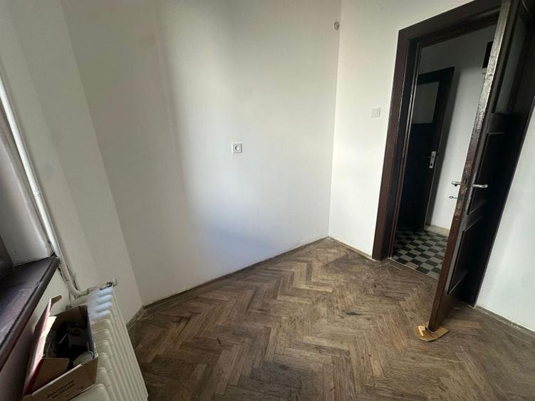 Apartament 4 camere Mihalache 1 Mai Victoriei - 23