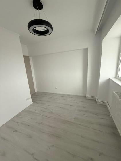 Inchiriez apartament complet renovat - 4