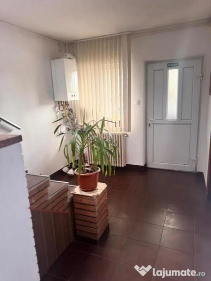 Casa P+1 de vanzare in zona Delfinariu - 9