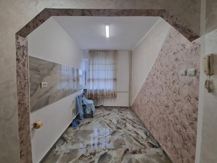 Strada Energiei- 2 camere decomandate la etajul 2, renovat acum - 3