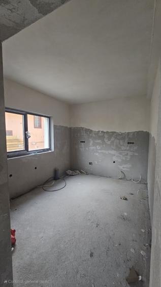 Duplex 6 camere, 150mp utili, 700mp teren, Dambu Rotund - 5