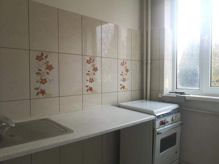 Garsoniera amplasata la etajul 1,zona Calea București - 2