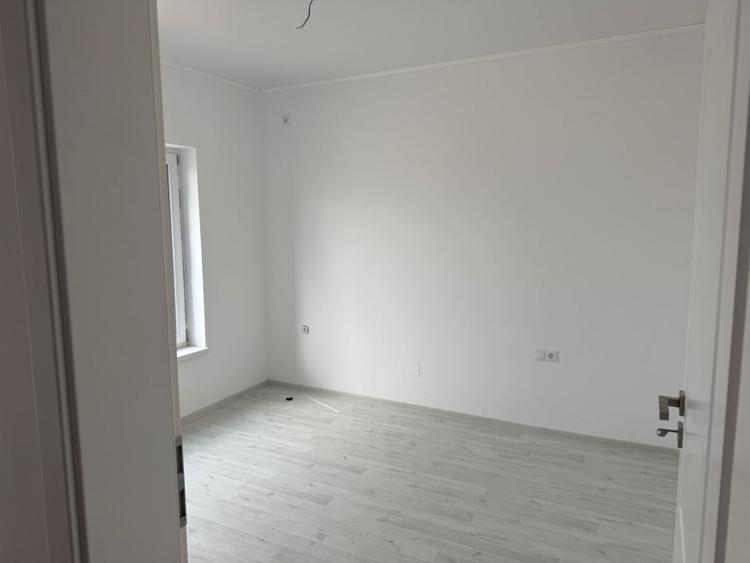 Casa parter, zona DAMILA, 110mp construiți, teren 300mp - 10