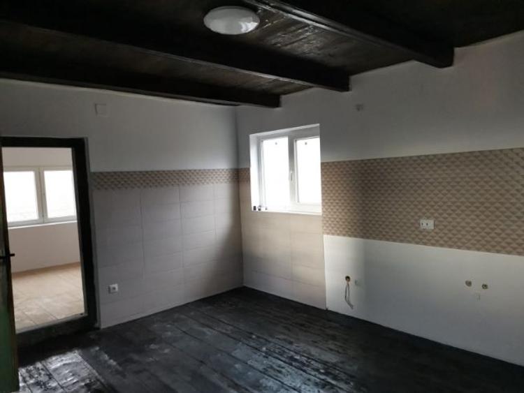 Vând casă la țară în comuna Bulzeștii de Sus, sat Tomnatec, Muntii Apuseni - 6