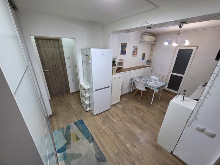 Apartament cu 2 camere decomandat în Gorjului
