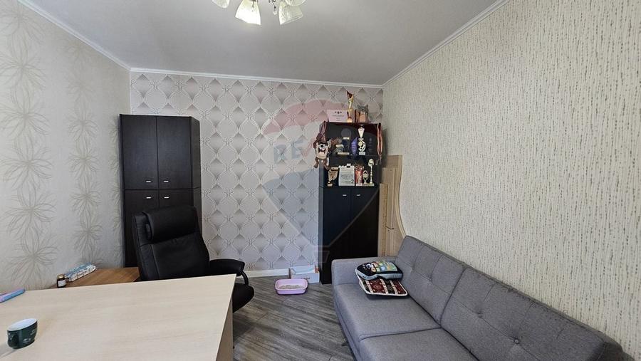 Casă / Vilă cu 7 camere si teren 1000 mp în zona Centrala-Suceava - 56