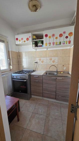 Garsoniera de vanzare, et.2, centrala proprie, zona Freidorf - 5