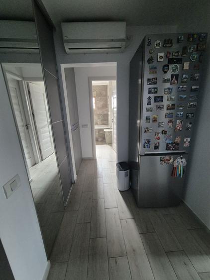 Vand apartament 2 camere in zona Far - 6