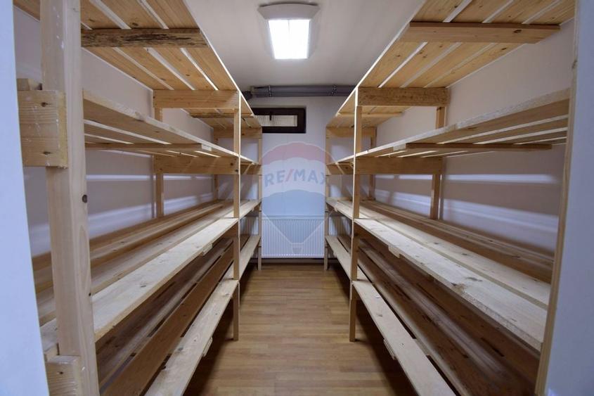 Casa cu 5 camere de inchiriat, zona Becas - 23