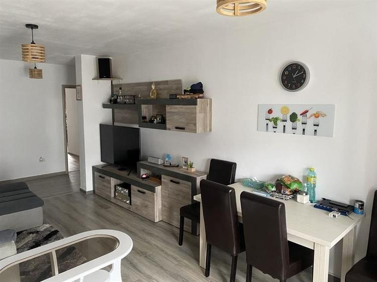 Apartament 3 Camere Modern cu loc de parcare si terasa insorita. Zona Ghimbav, C - 1