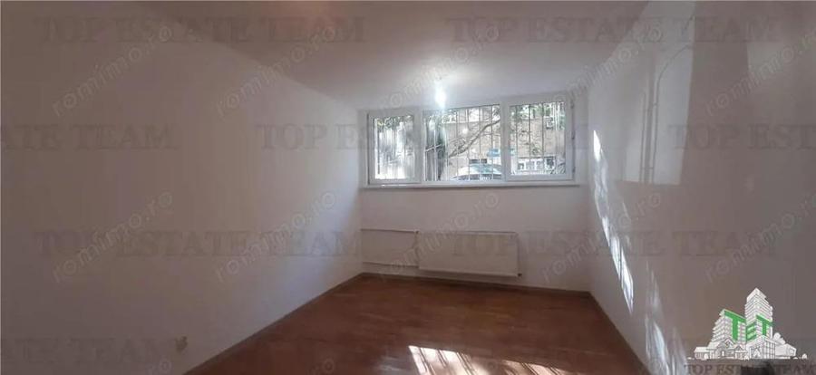 Spatii comerciale de inchirat 12 euro mp, ultracentral - 10