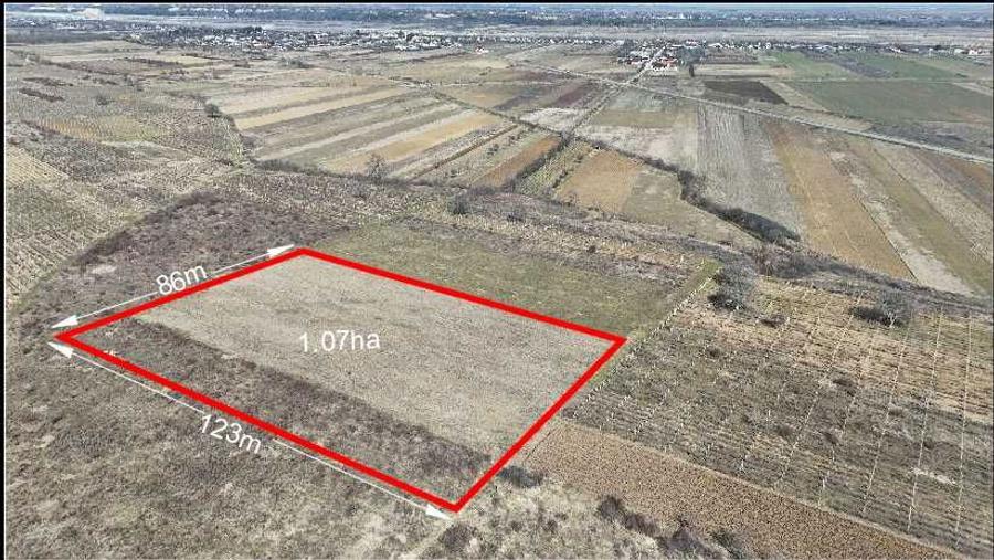 Vand 4 tertenuri situate in extravilan in Comuna bolotesti jud Vrancea - 1