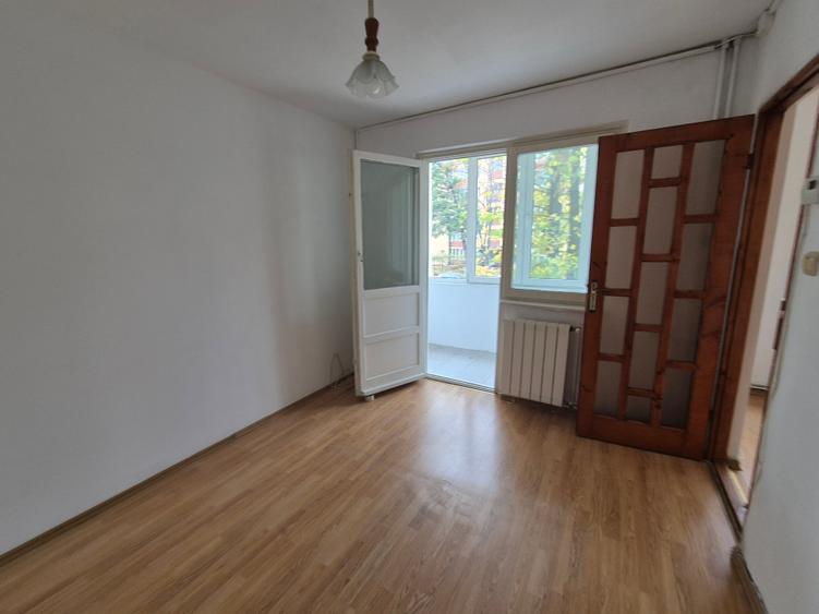 Pe frumoasa strada Harnicieila etajul 1, in bloc izolat termic - 2