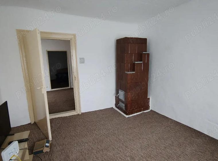 Vand proprietate casa+teren - 2