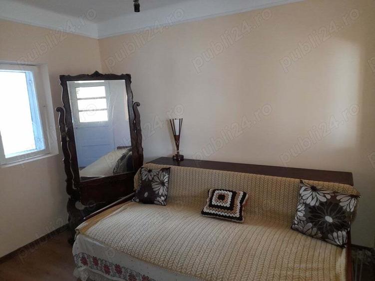 Casa batraneasca locuibila intr-o loca?ie perfecta - 5