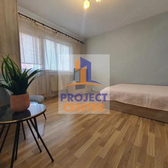 Garsoniera Exercitiu, stradala, langa statia de autobuz, centrala - 1