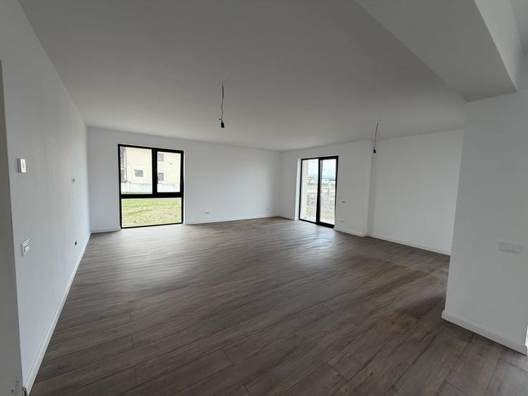 APARTAMENT 3 CAMERE | 117 MP | Balcon + Terasǎ | SEBES - ZONA EXCLUSIVISTA - 1