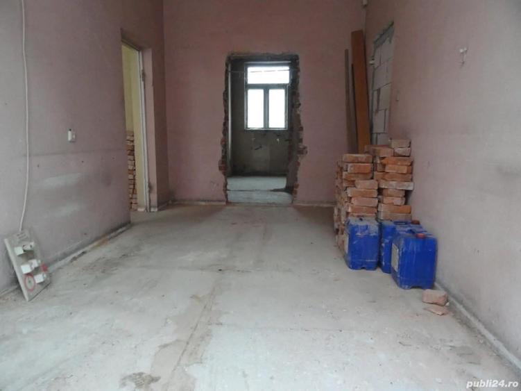 Spatiu comercial cu vitrina mare zona ultracentrala, 78 mp - 1